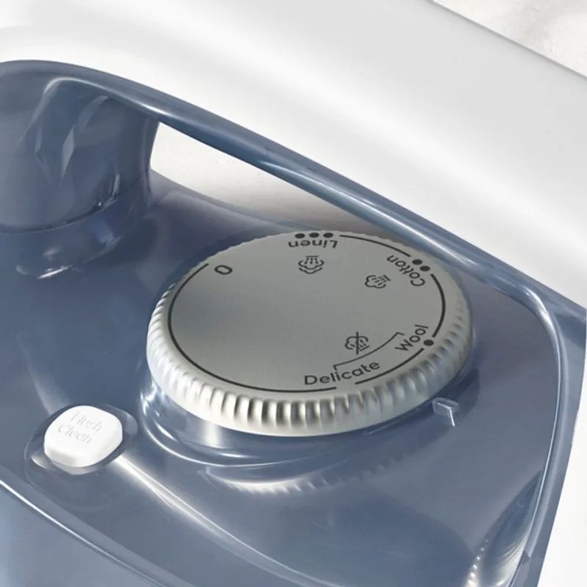 ELECTROLUX - Plancha a Vapor Electrolux Inteligente E7SI1-2WBL