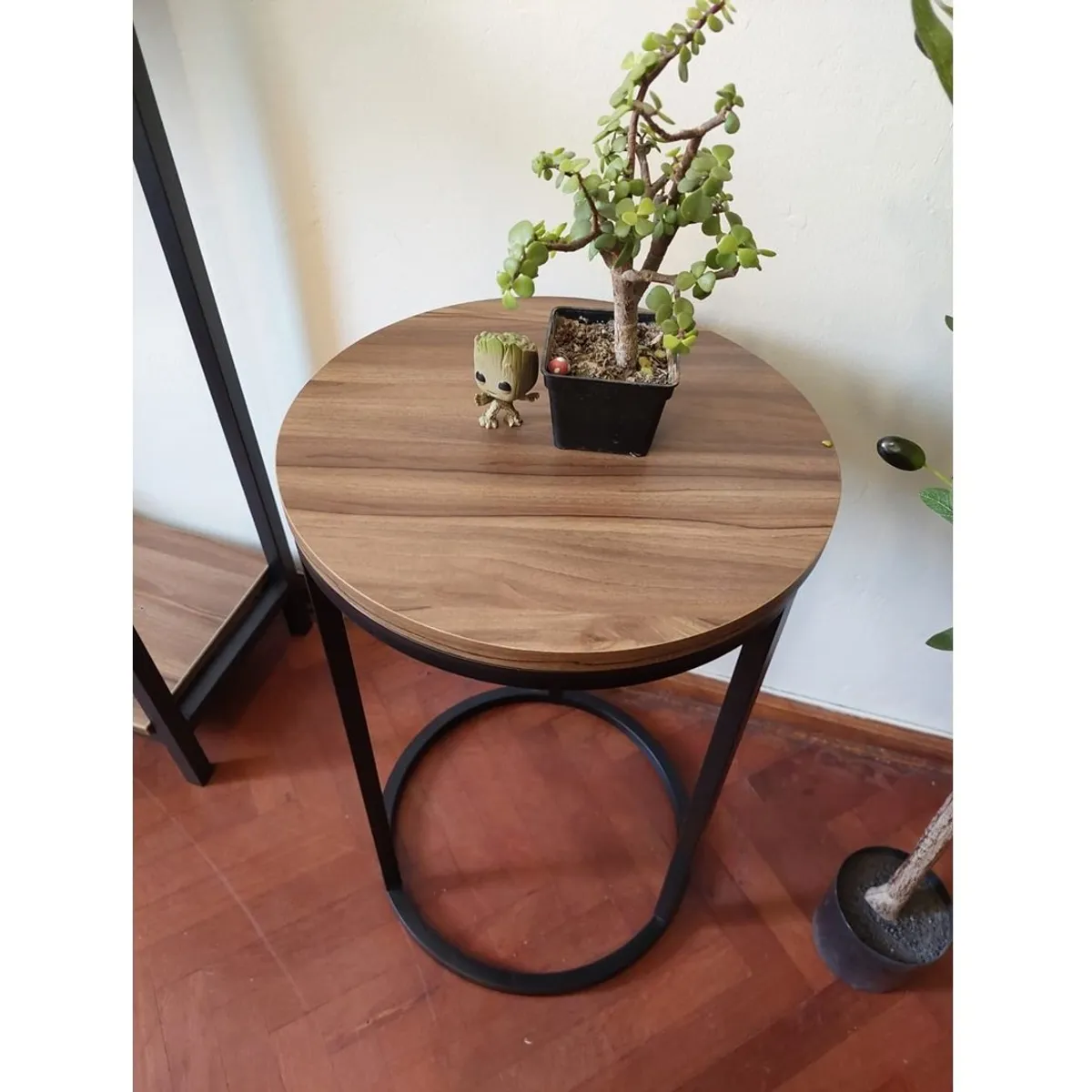 GENERICO - Mesa auxiliar industrial color nogal 40 cm x 60 altura