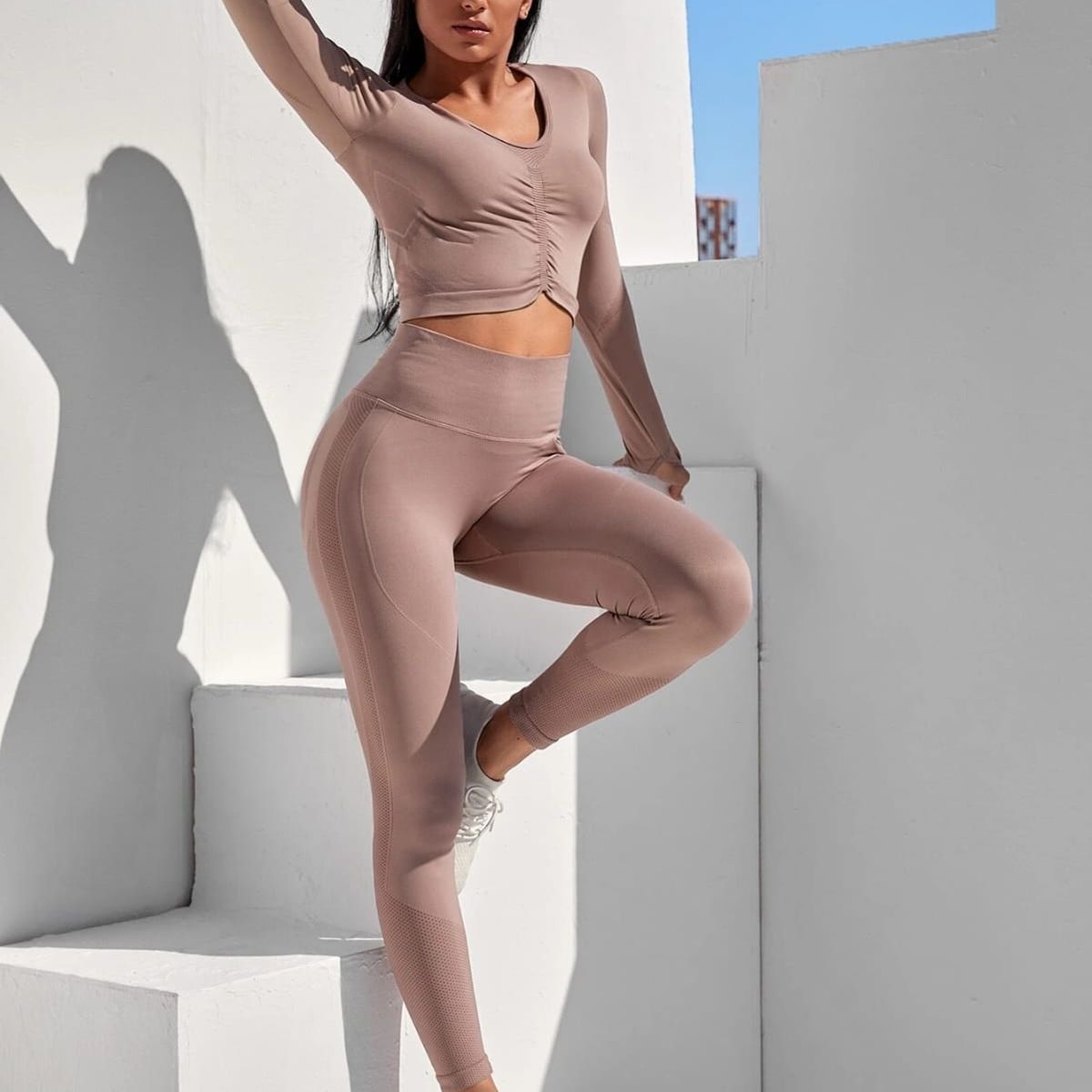 GENERICO - CONJUNTO DEPORTIVO PUSH UP TOP CON RECOGIDO