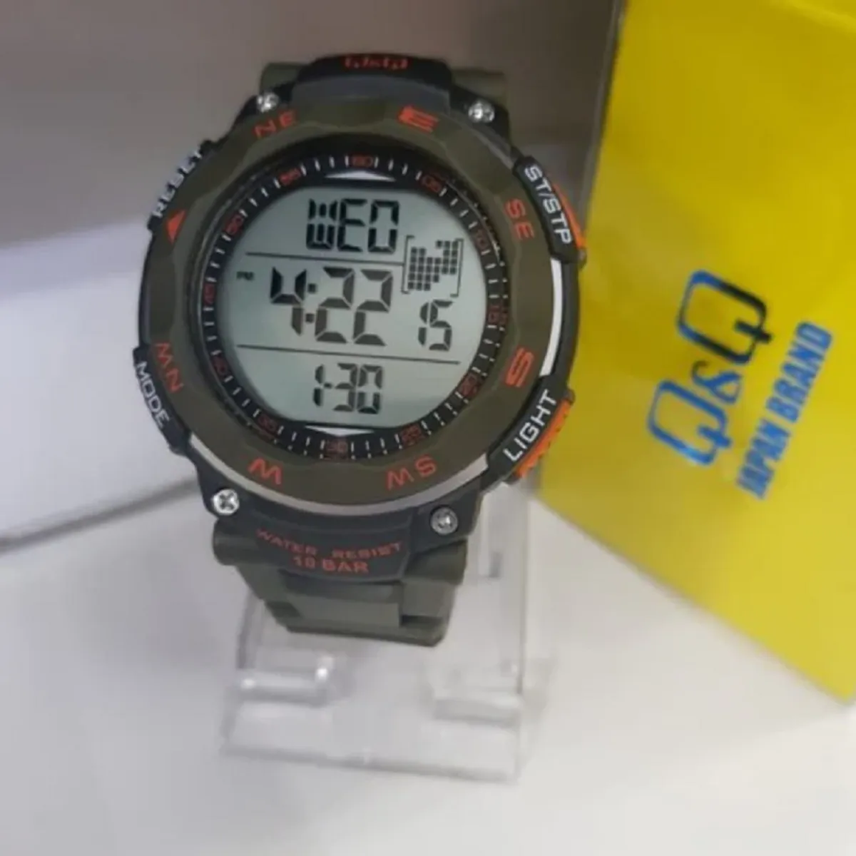 Q AND Q - Reloj pulsera deportivo Digital QQ M124J003Y verde Hombre