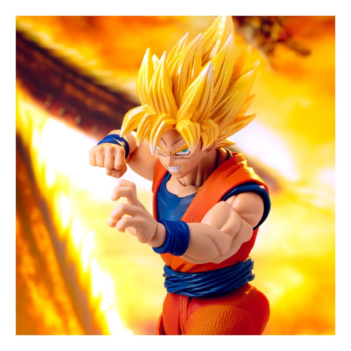 BANDAI - Figura de Acción Dragon Ball Z Imagination Works Goku