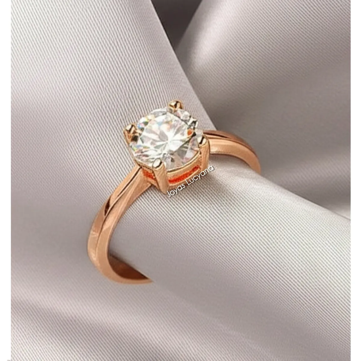 LUCYANA JOYAS Y ACCESORIOS - Anillo de Compromiso Mujer Bañado en Oro Rosa de 18K - Joyas Lucyana