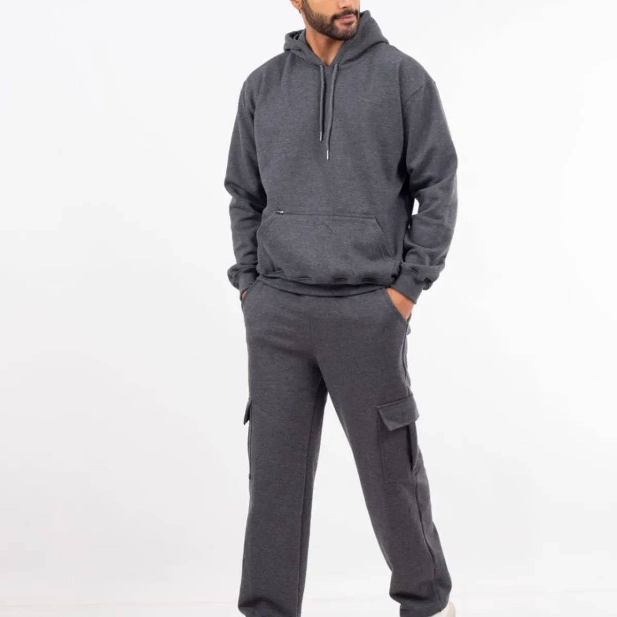 GENERICO - POLERA OVERSIZE URBANA CON CAPUCHA