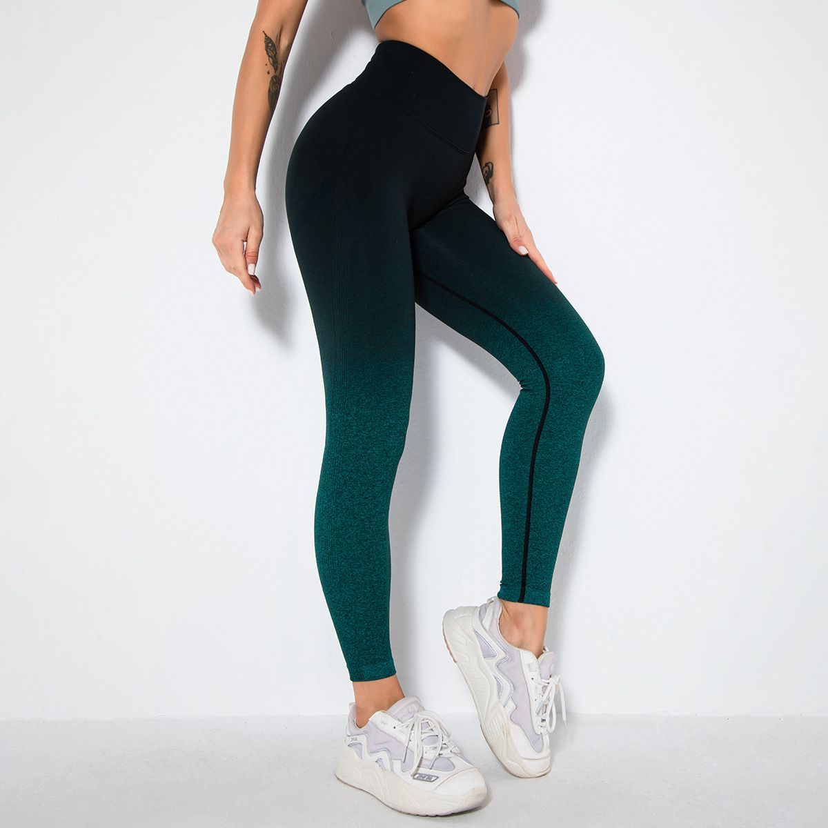 GENERICO - LEGGIN DEPORTIVO BICOLOR CON PUSH UP
