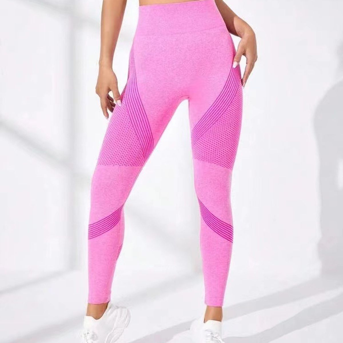 GENERICO - LEGGIN DEPORTIVO GYM FIT CON DISEÑO PUSH UP