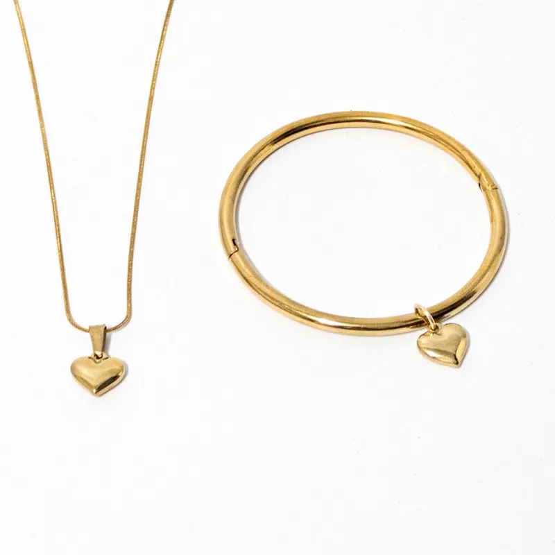 GENERICO - Pack Collar con corazón & Puñera con corazón - Dorado - Naif Jewelry