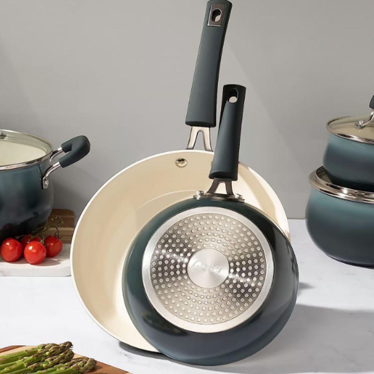 OSTER - Juego de ollas de cerámica 8 piezas Oster