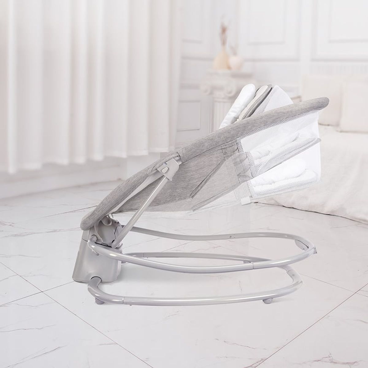 BABYKISS - MECEDORA ELECTRICA MULTIFUNCIONAL MUSICAL 4 EN 1 BLUETOOH