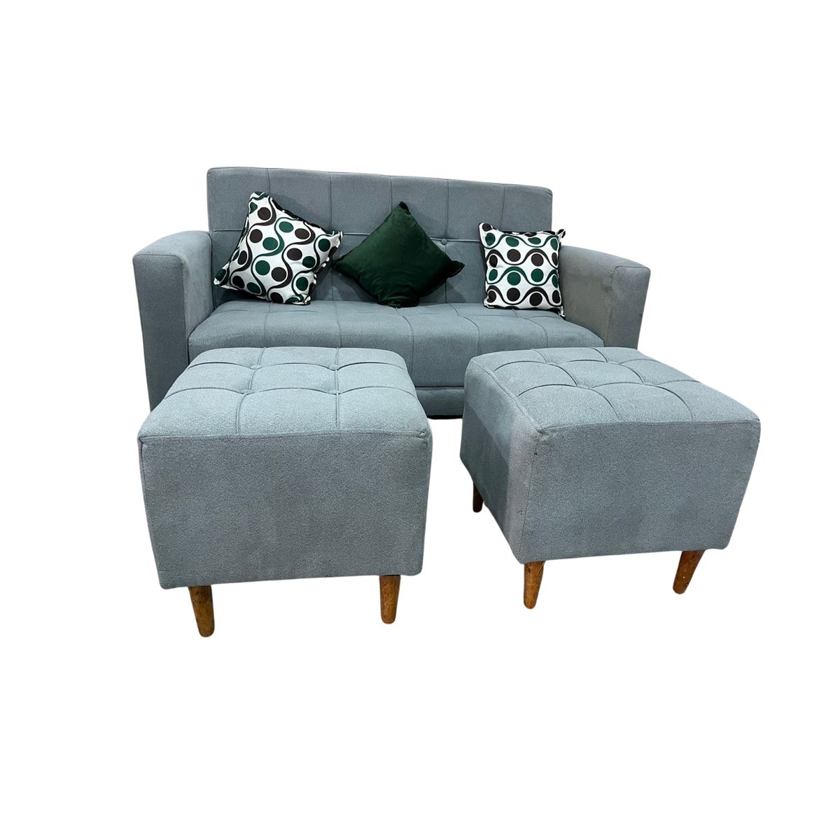 AMOBLART - Seccional Charlotte 1 pieza grande + 2 puf - 3 cojines - Plata