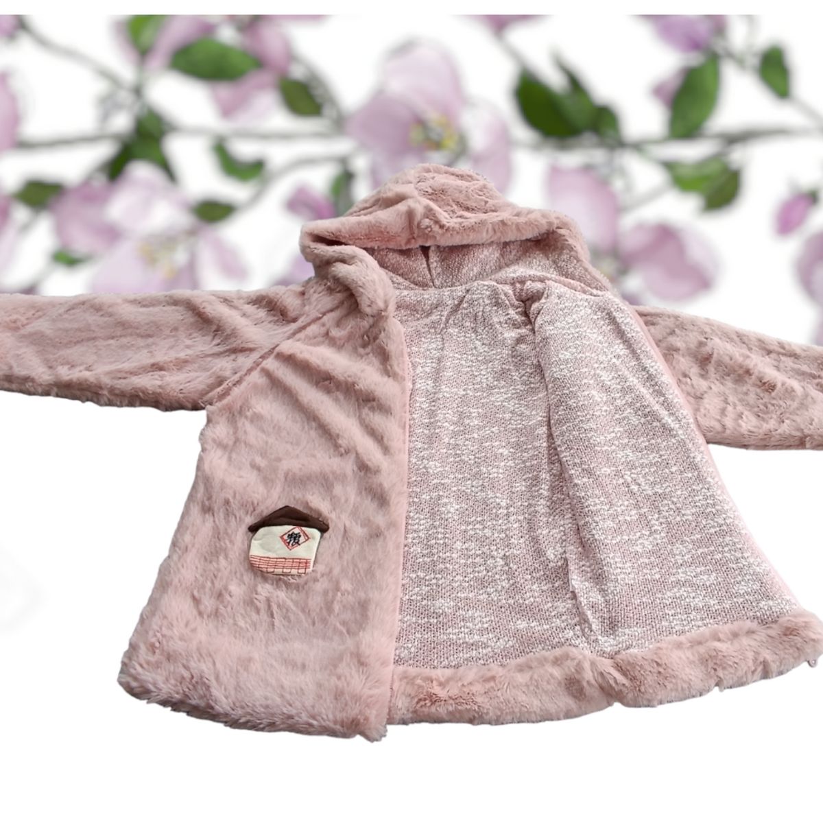 GENERICO - ABRIGO DE NIÑA PELUCHE CON ESTAMPADO