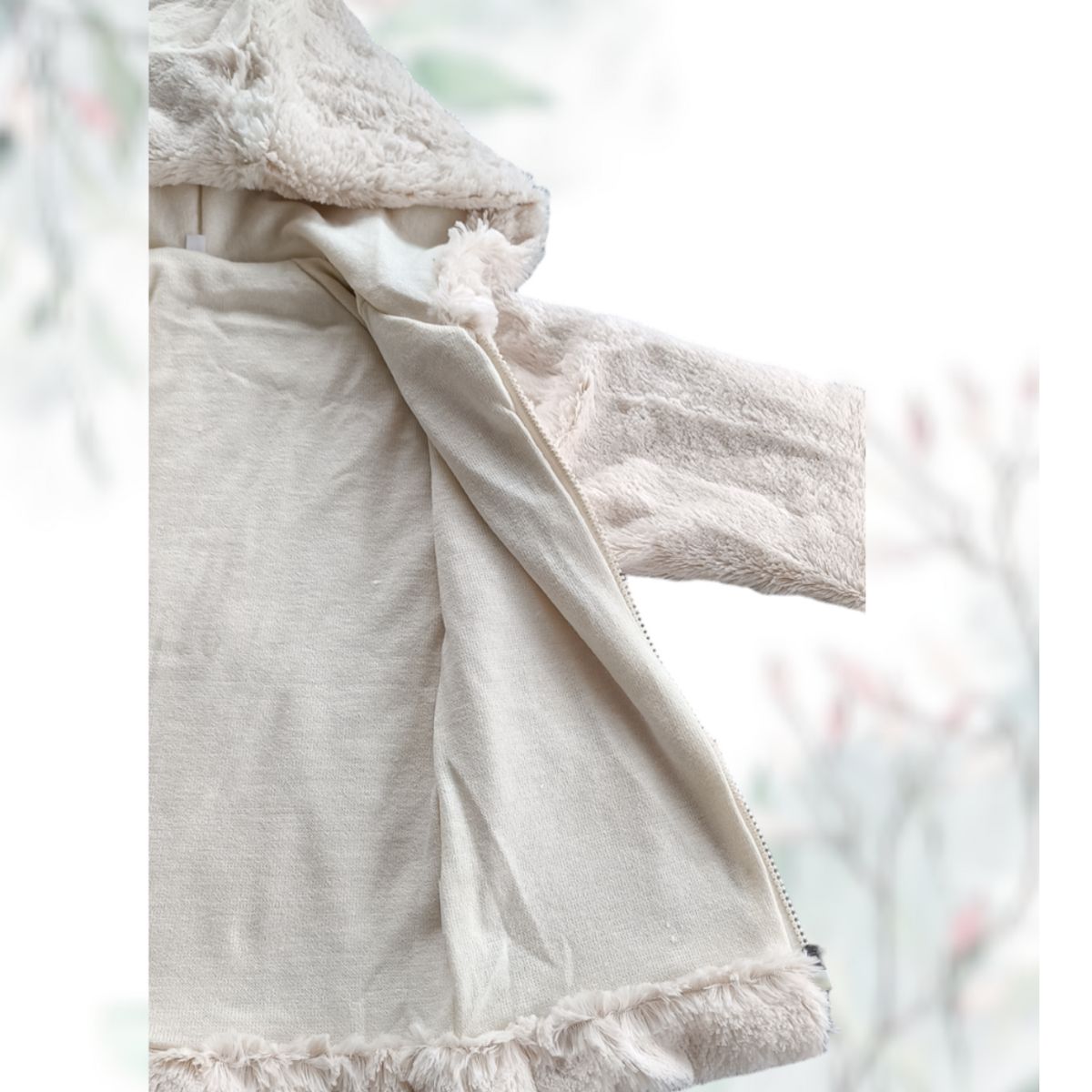 GENERICO - ABRIGO DE NIÑA PELUCHE CON ESTAMPADO