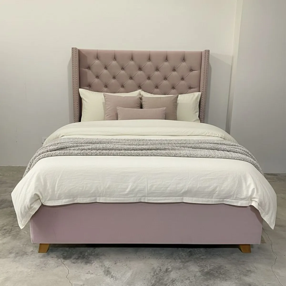 GENERICO - Cama Box Tarima + Cabecera Bella Rosa King