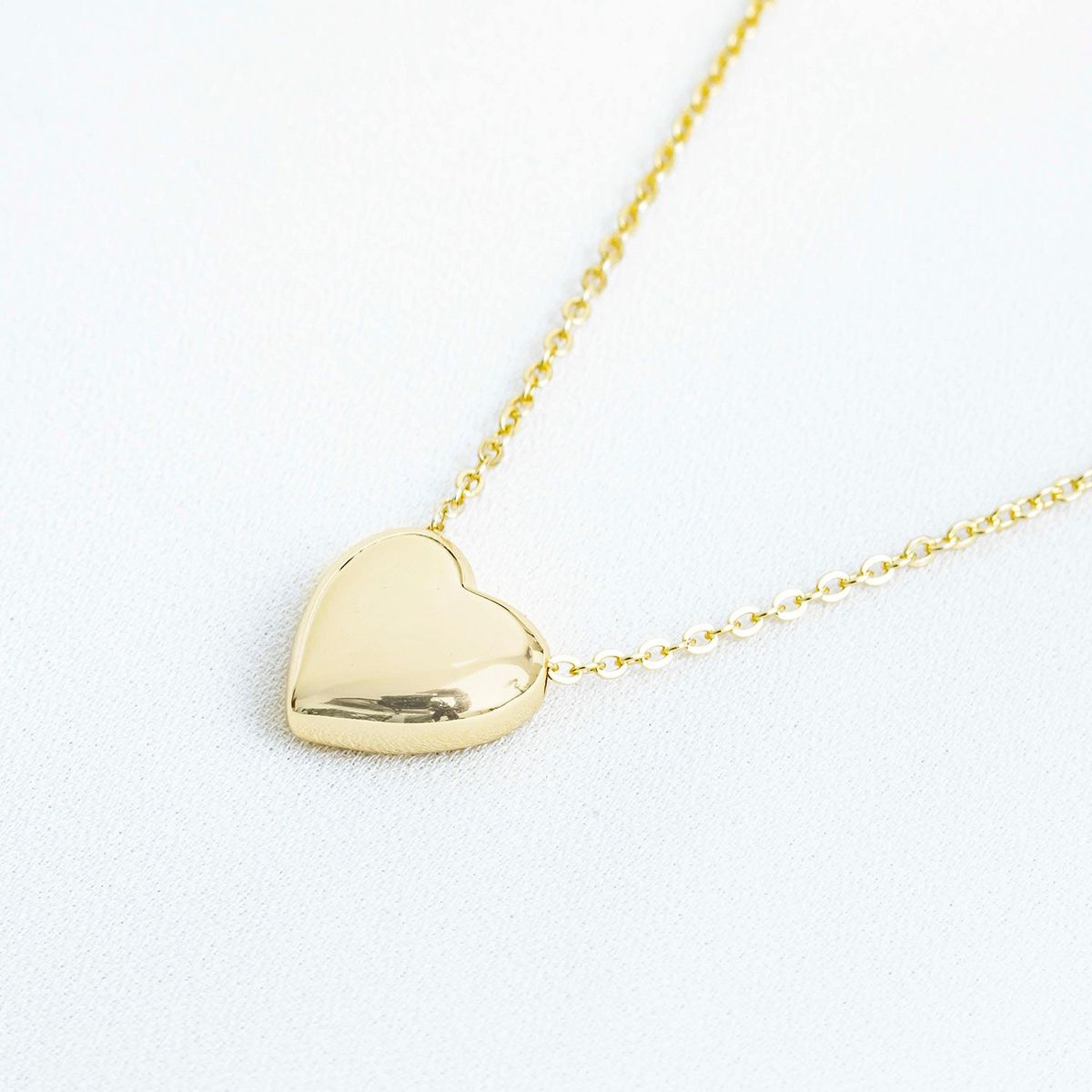 NATHALIE BIRD - Collar Corazon Globo Gold