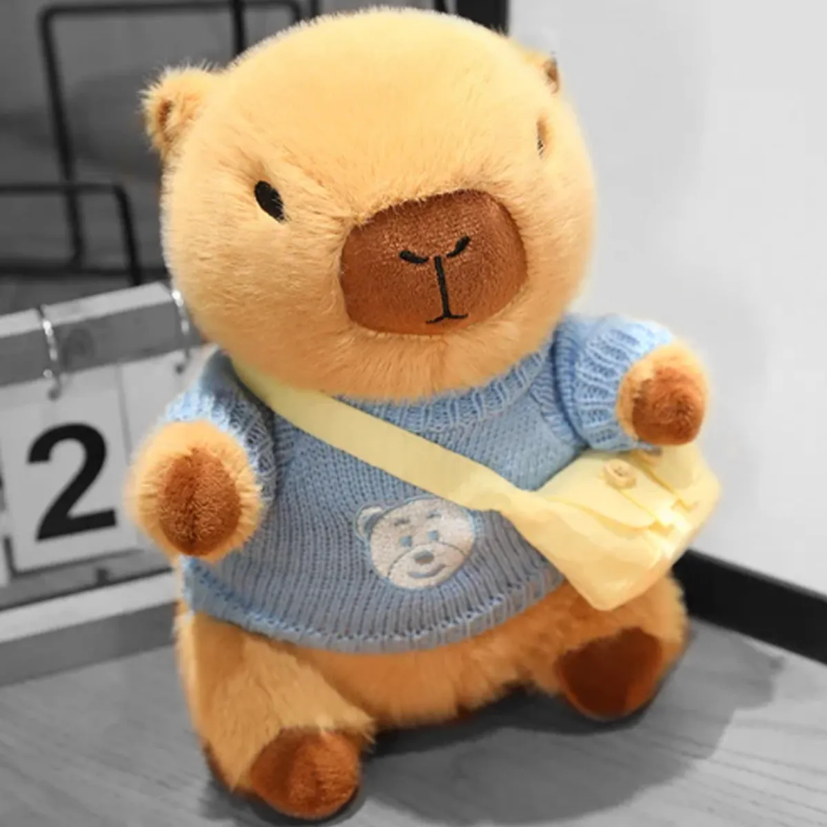 GENERICO - Peluche Capibara Sky Blue Bear Sweater IP 554275