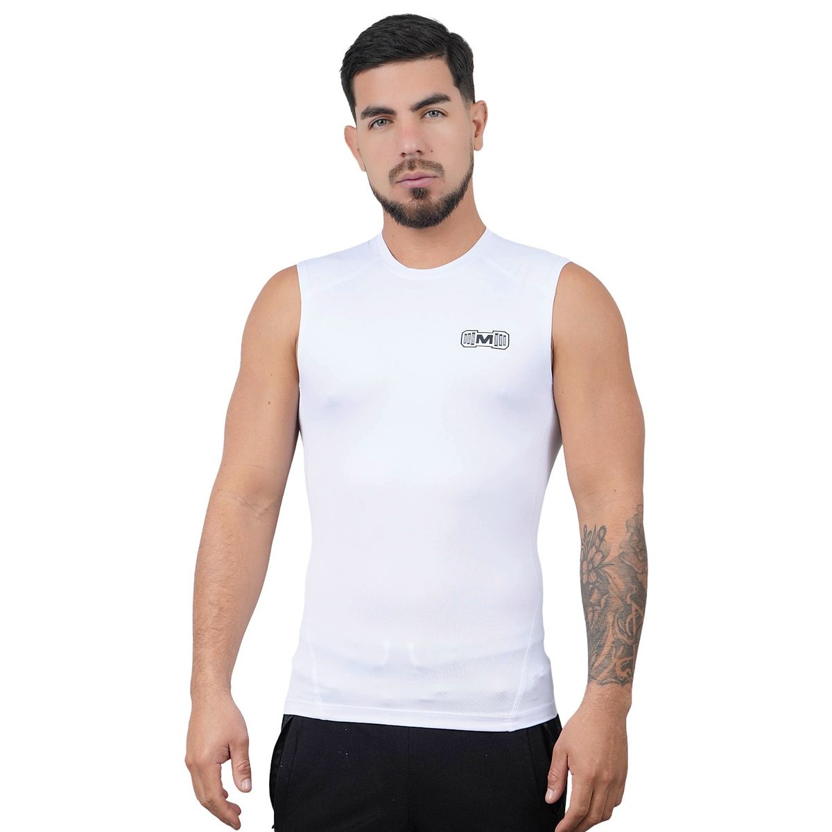 M MUSCLE MUSEUM - Polo Deportivo de Compresión Manga Cero Color Blanco para Hombres