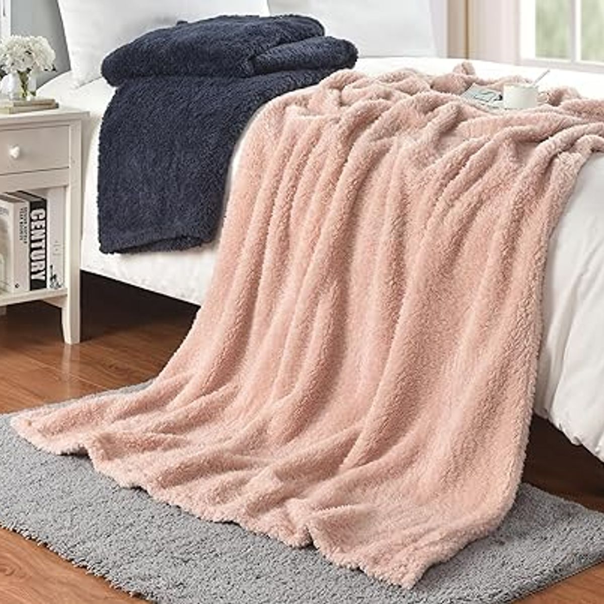 GENERICO - COLCHA Y DOS FUNDAS DE ALMOHADAS 2 PLAZAS PELO CORTO PALO ROSA