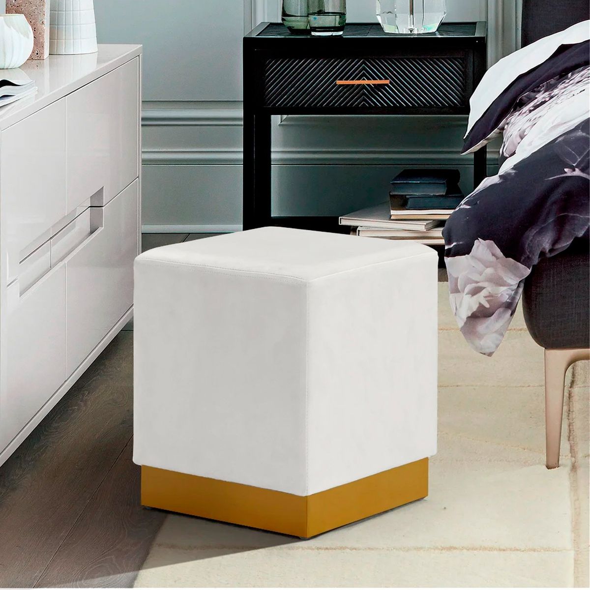 GENERICO - Puff Cuadrado Lisa con Base Metálica Arena