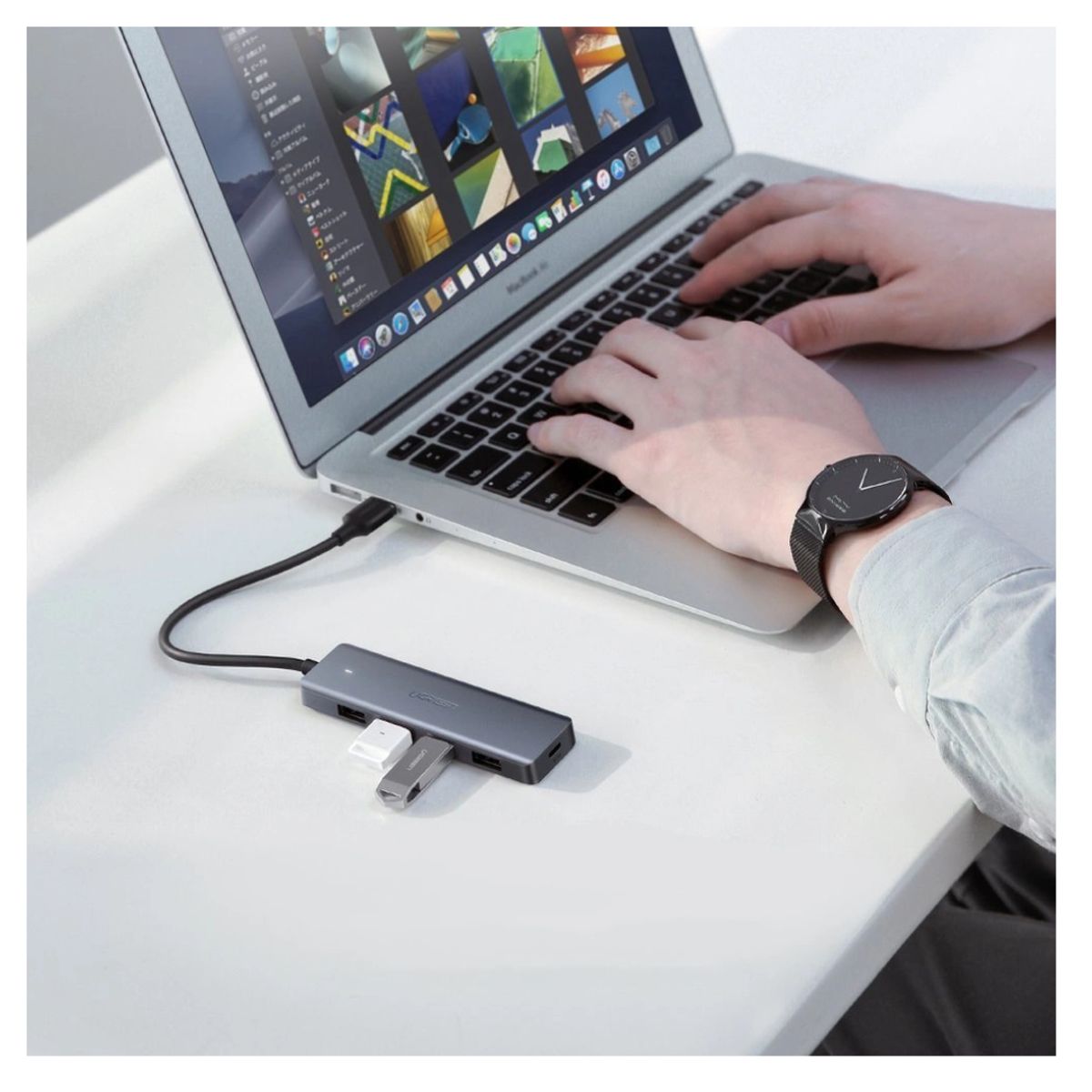 GENERICO - Adaptador HUB Ugreen Tipo C 4 Puertos USB Convertidor HUB (CM219)