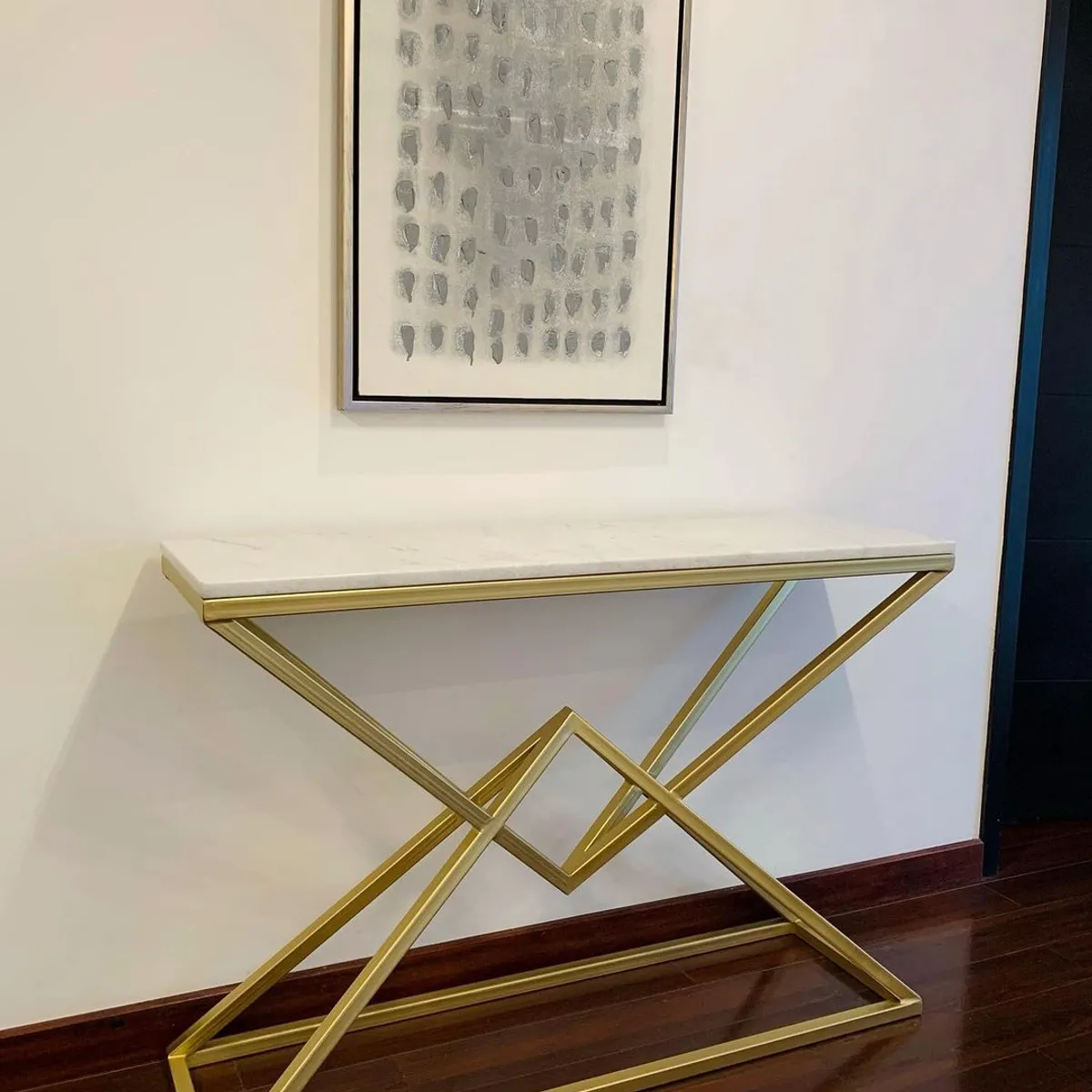 GENERICO - Consola Imperial Dorada con Piedra Sinterizada