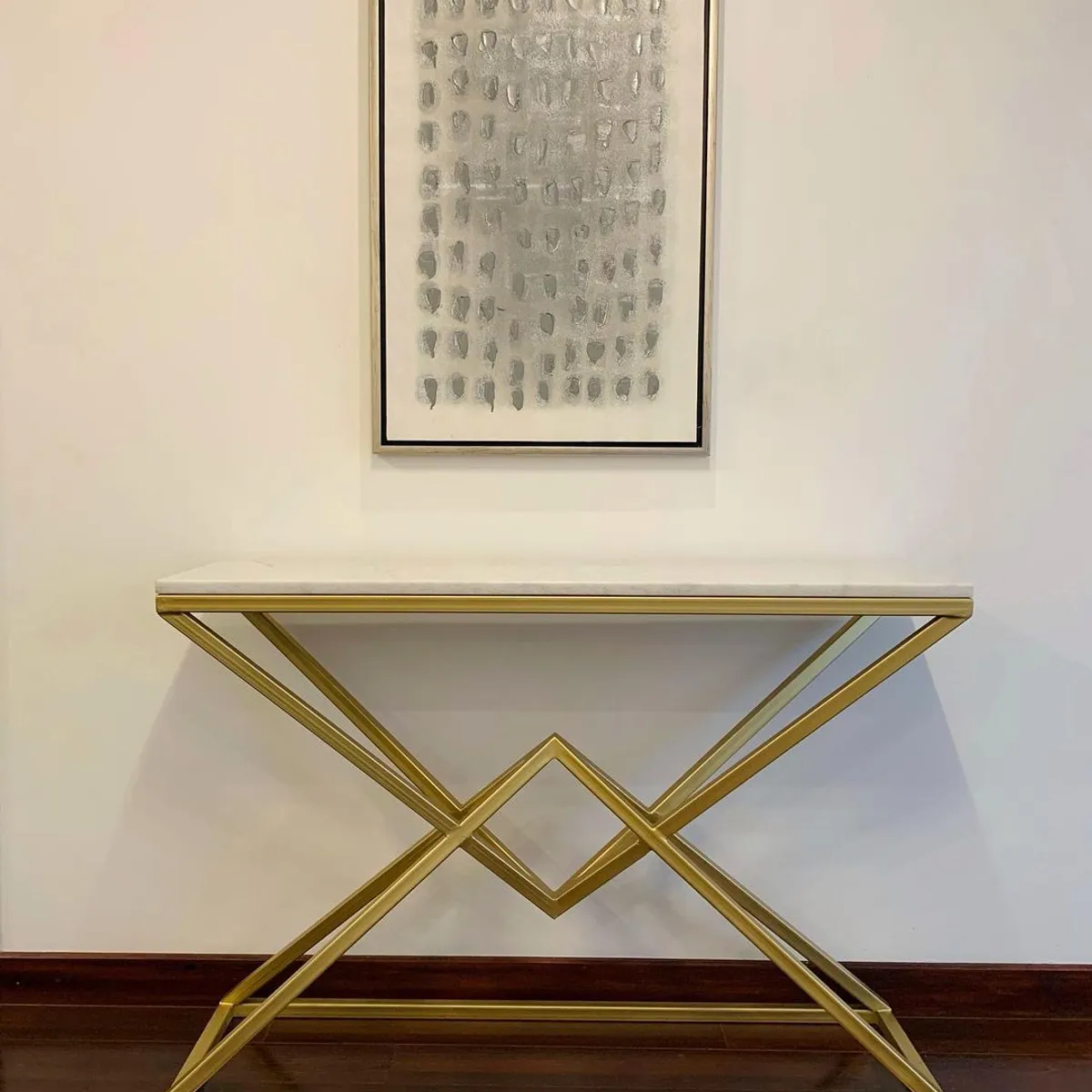 GENERICO - Consola Imperial Dorada con Piedra Sinterizada