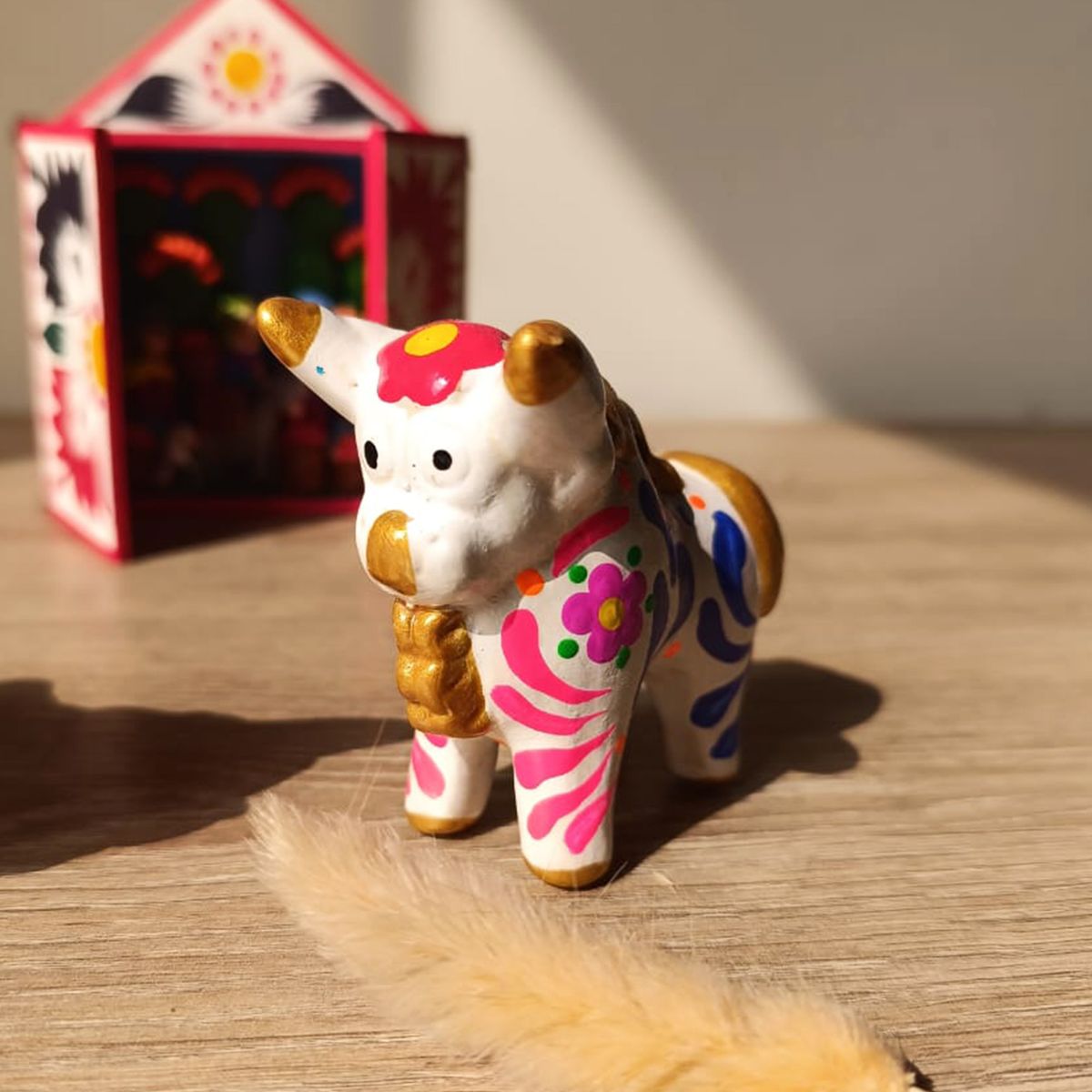 GENERICO - Artesanía Torito de Pucará Multicolor 8 x 7,5