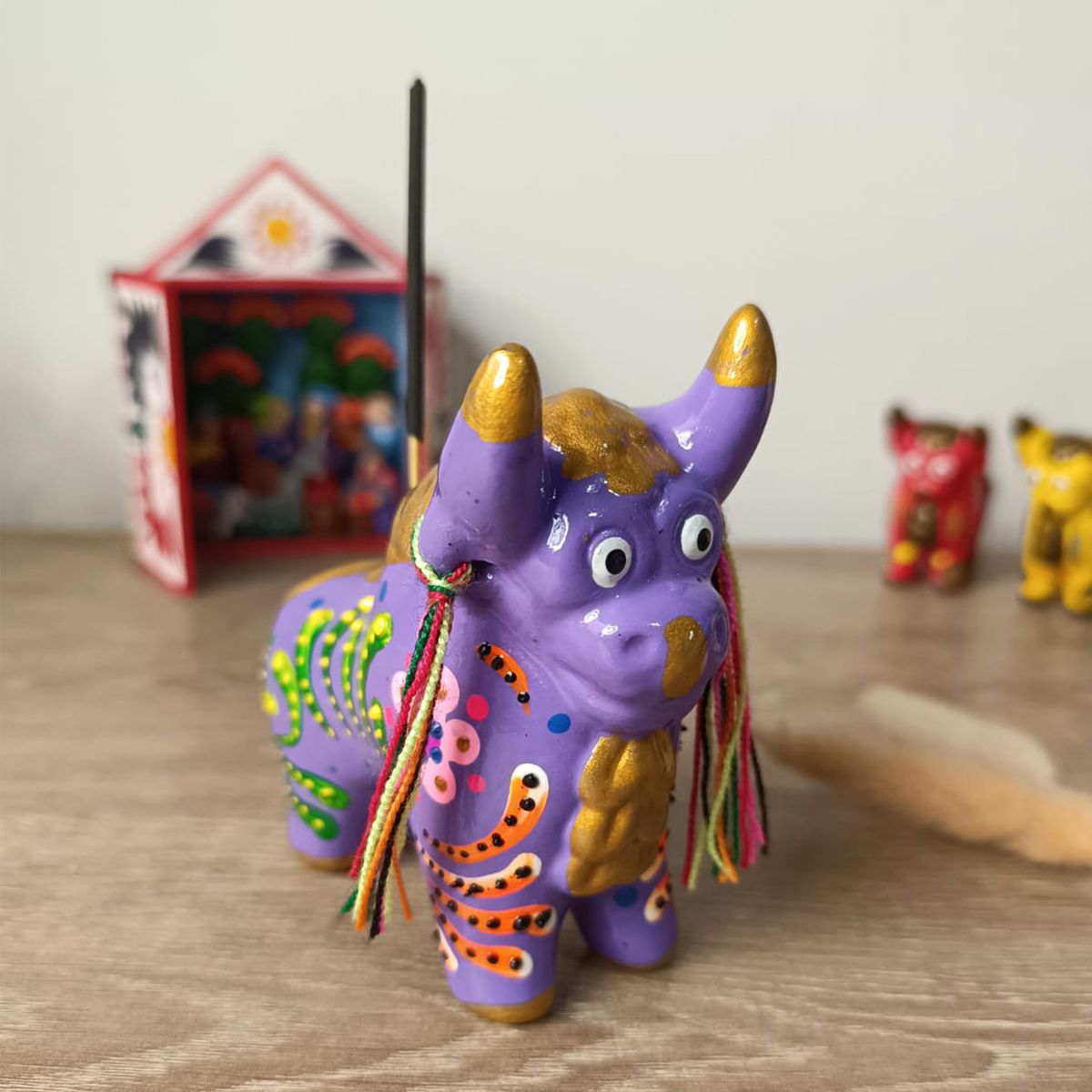 GENERICO - Artesanía Torito de Pucará Multicolor 10 x 10,5