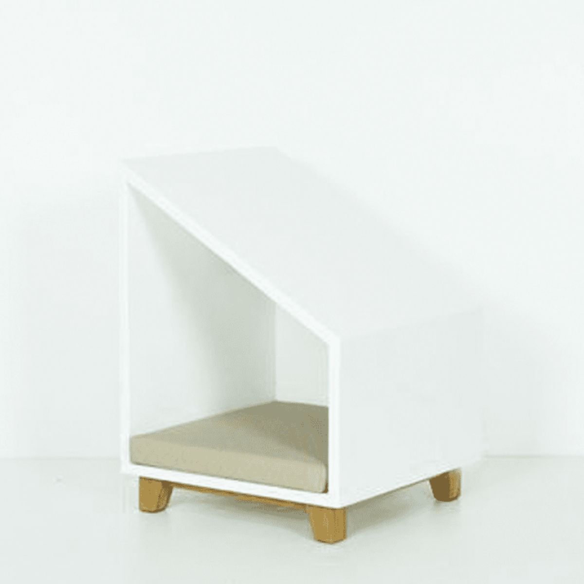 NACION MUEBLES - CAMA PARA MASCOTAS RODRIGO COLOR BLANCO NM