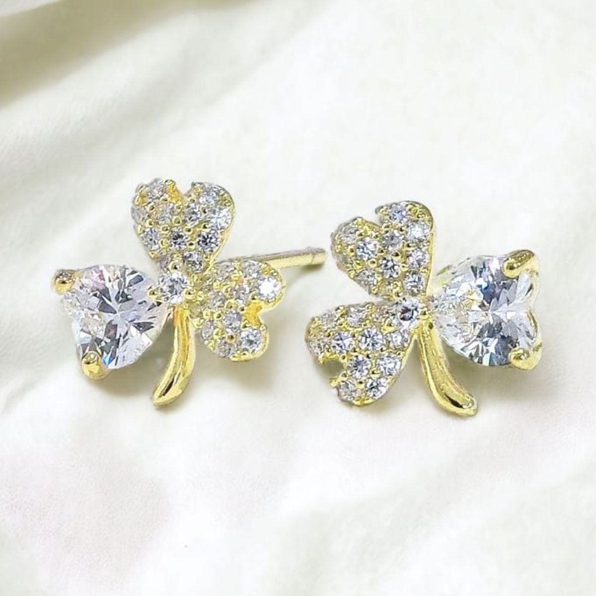 GENERICO - ARETES TREBOL EN PLATA BAÑADA EN ORO 24KL