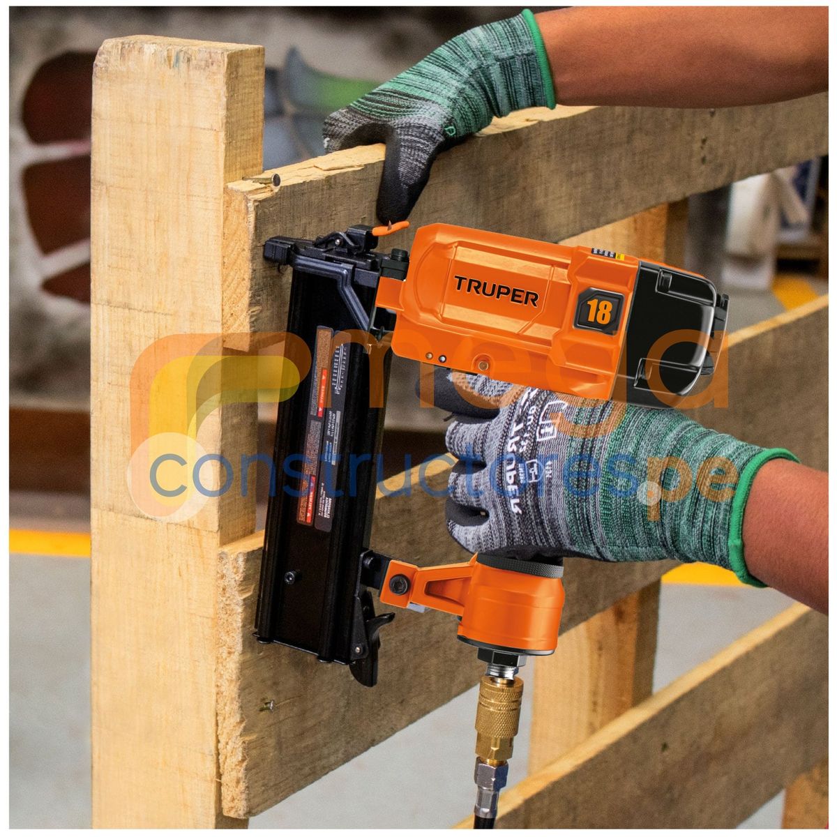 TRUPER - Engrapadora neumática calibre 18 Profesional Truper
