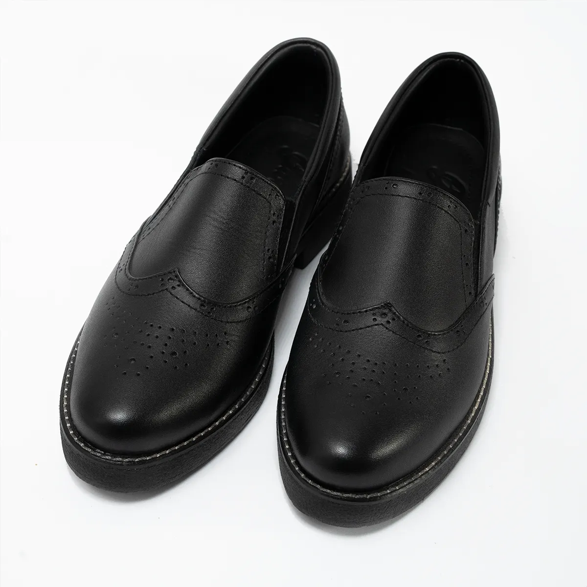 GENERICO - ZAPATOS OXFORD DE MUJER NEGRO_.