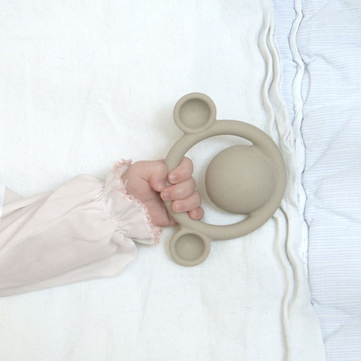 MOLUK - Juguete Abierto Moluk Nogi Beige