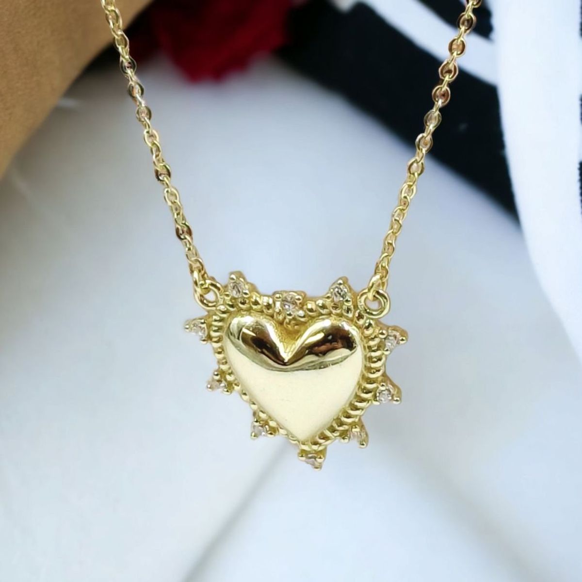 GENERICO - COLLAR CORAZON EPOCA EN PLATA BAÑADA EN ORO 24KL