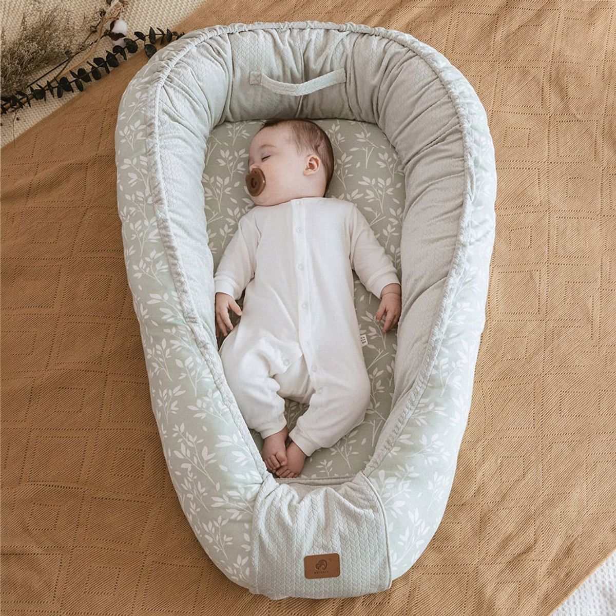 LA SONAJA - COLECHO CUNA NIDO BEBÉ LA SONAJA VERDE BLANCO