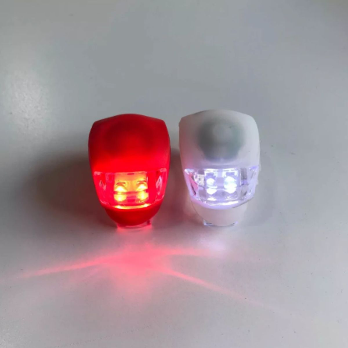 GENERICO - LUZ LED para bicicleta - Luz Frontal y Trasera de Goma