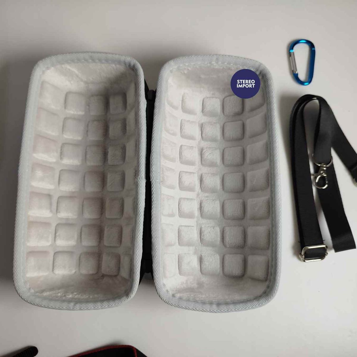 GENERICO - ESTUCHE CASE DURO COMPACTO PARA JBL CHARGE 5 COLOR GRIS