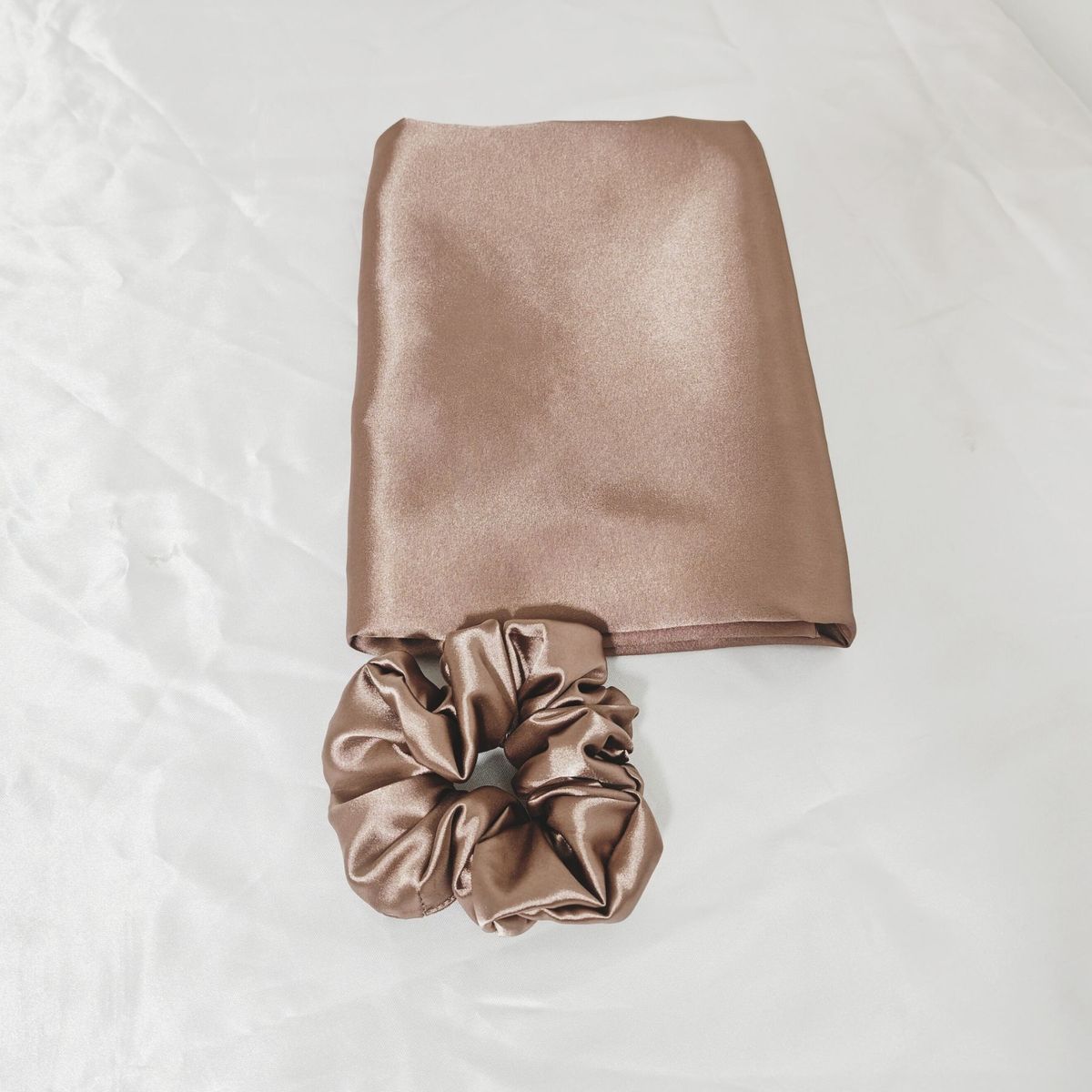 GENERICO - Funda de Almohada de Satín Antifrizz 50x70 cm - Color Topo