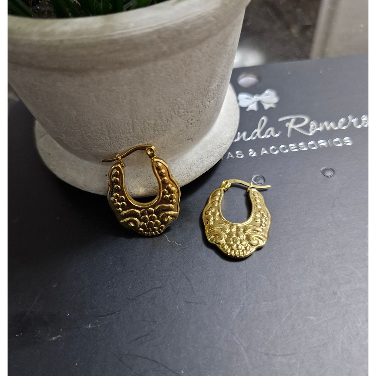 GENERICO - Lindas Argollas Magdiel - Acero dorado