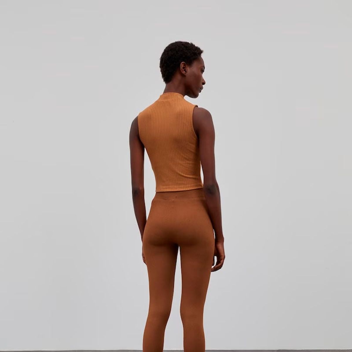 GENERICO - Basico Mujer Top Rip Amanda Tomé Beige