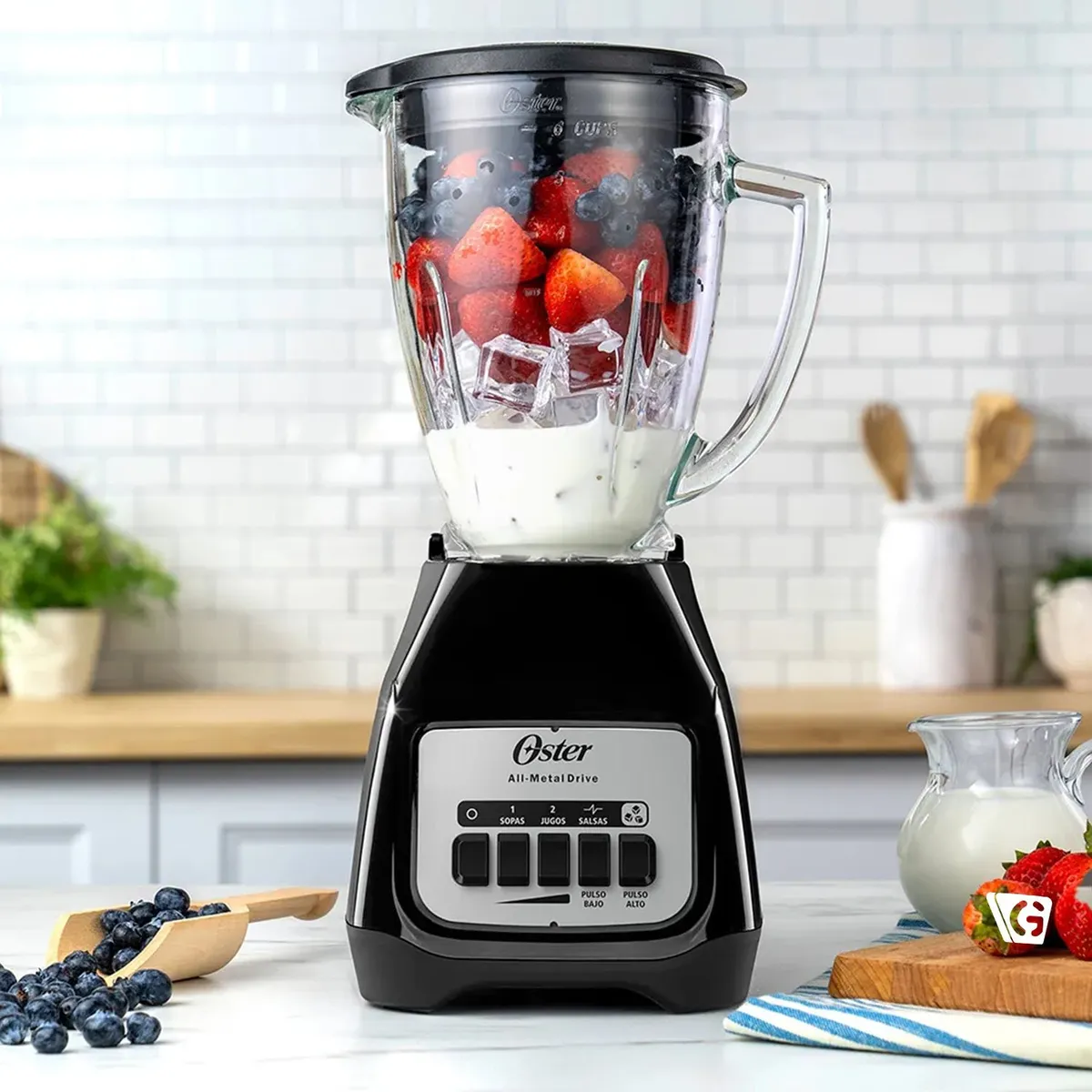 OSTER - Licuadora Oster 2 Vel más pulso vaso de vidrio BLSTKAGBPB