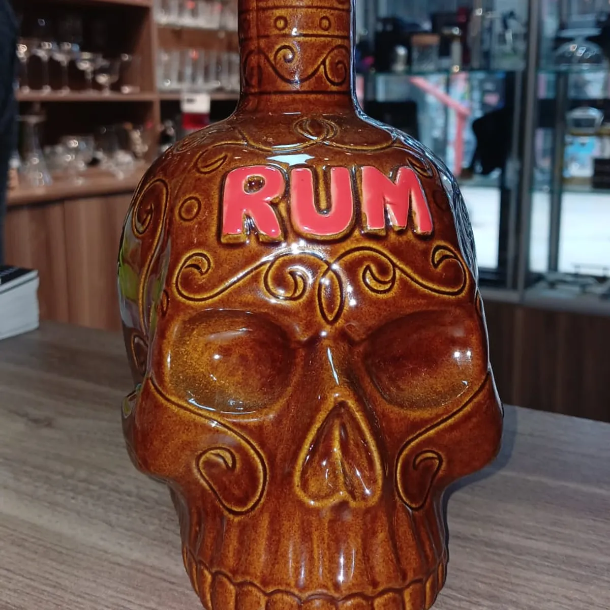 GENERICO - Tiki Skull Rum Bottle Ceramica 850ml