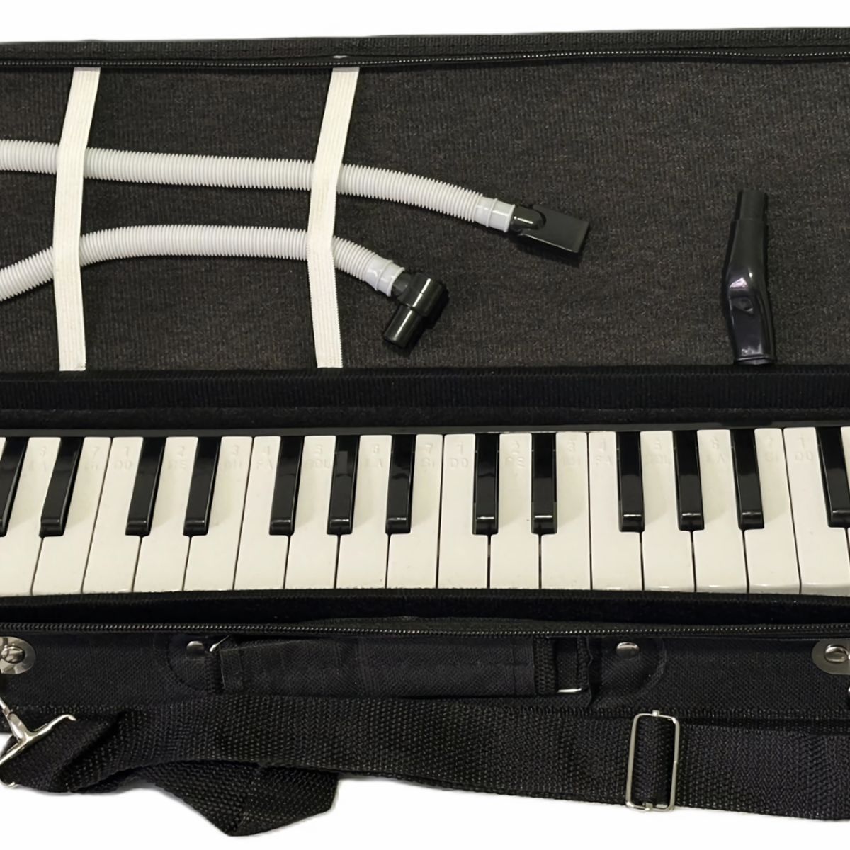 CALIFORNIA - Melódica California 37 Teclas con Estuche Rígido - Negro