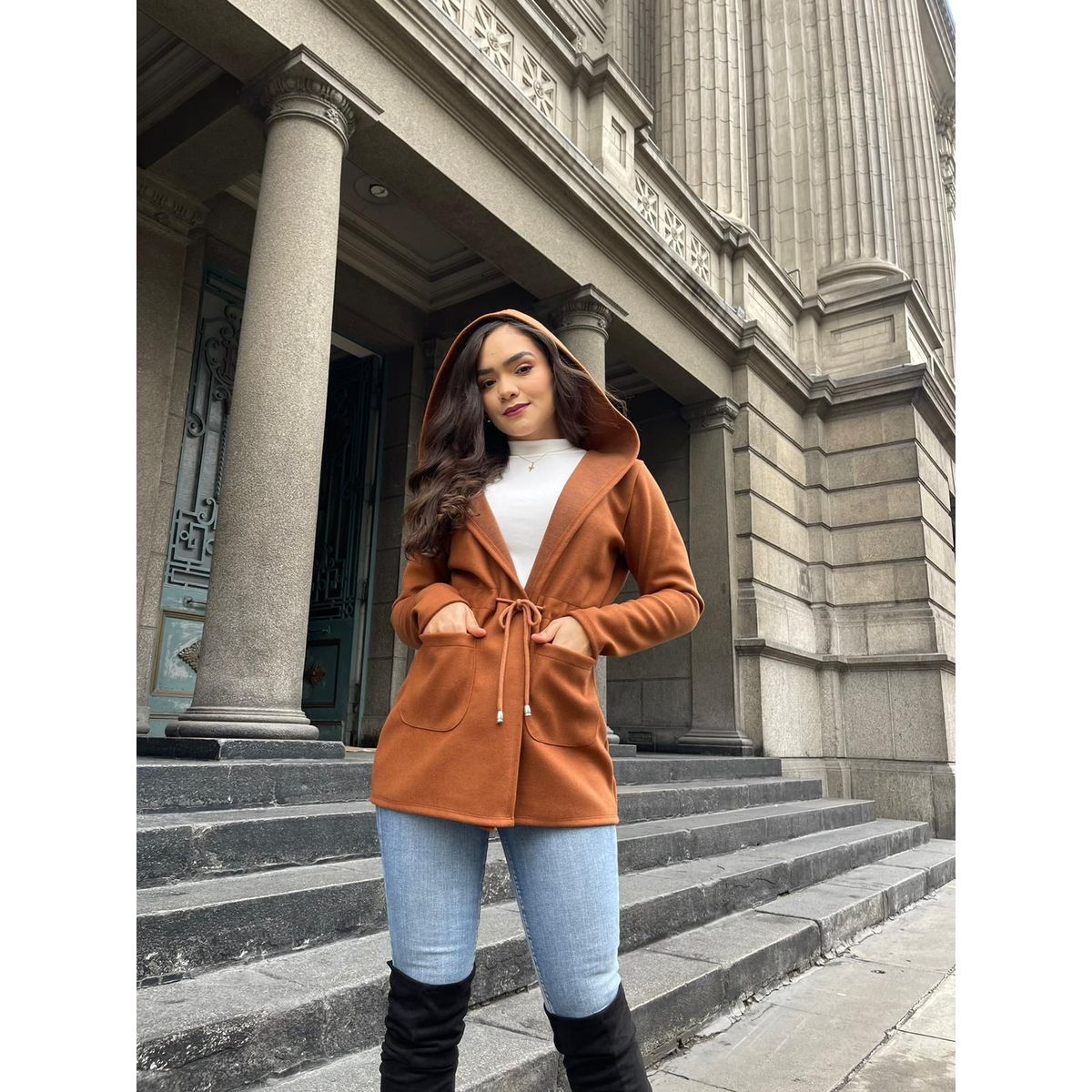 ALLEZ COLLECTION - CAPA CON CAPUCHA  VERSATIL PARA MUJER