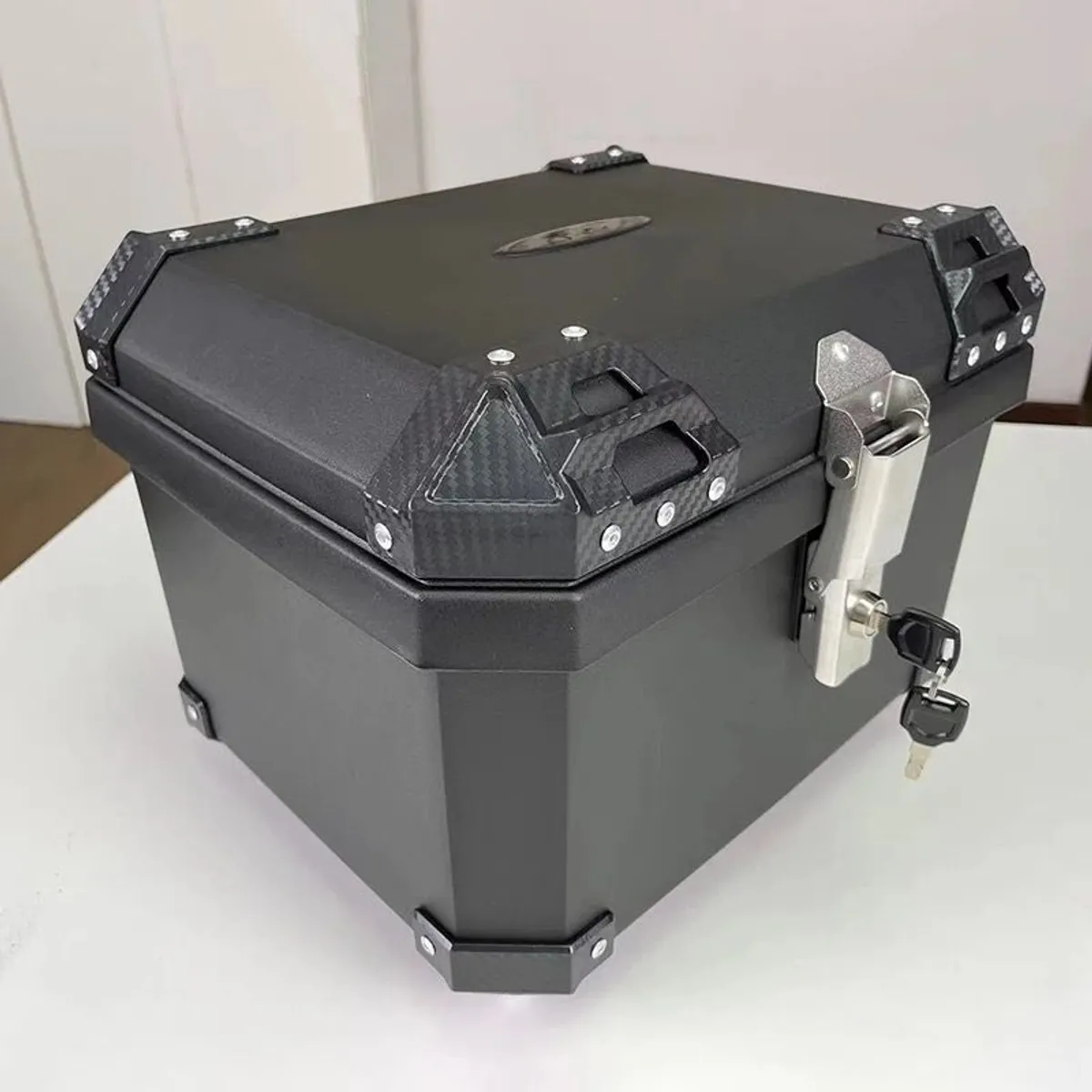 GENERICO - Caja Cajuela para Moto de 42 Litros de ABS color NEGRO