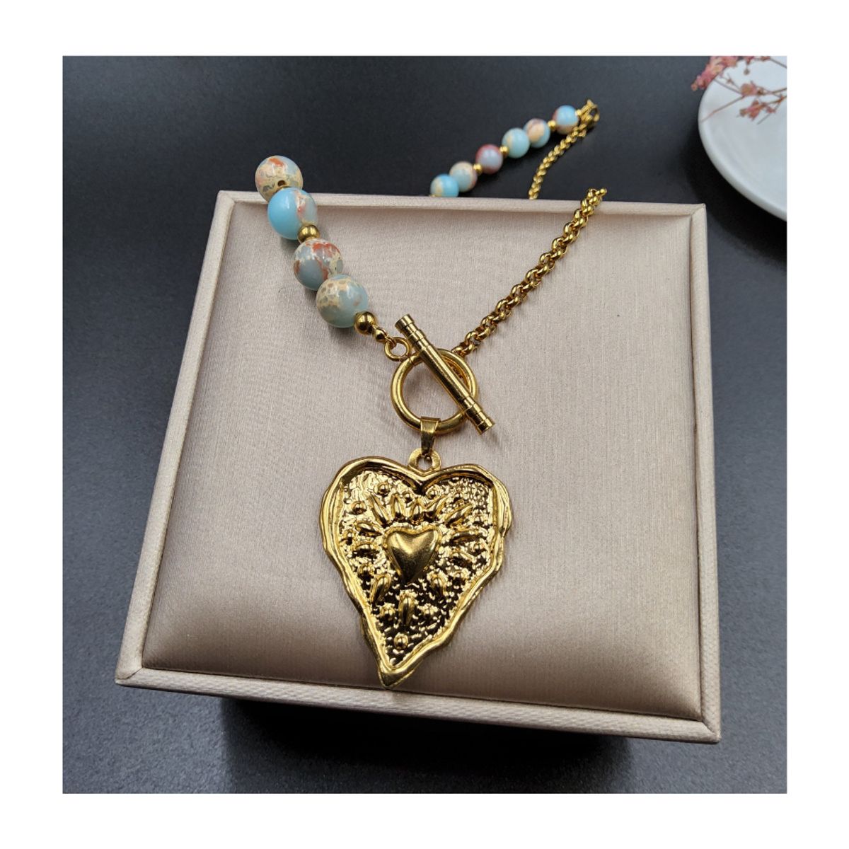 GENERICO - COLLAR DE CORAZON Y PIEDRAS NATURALES PARA MUJER