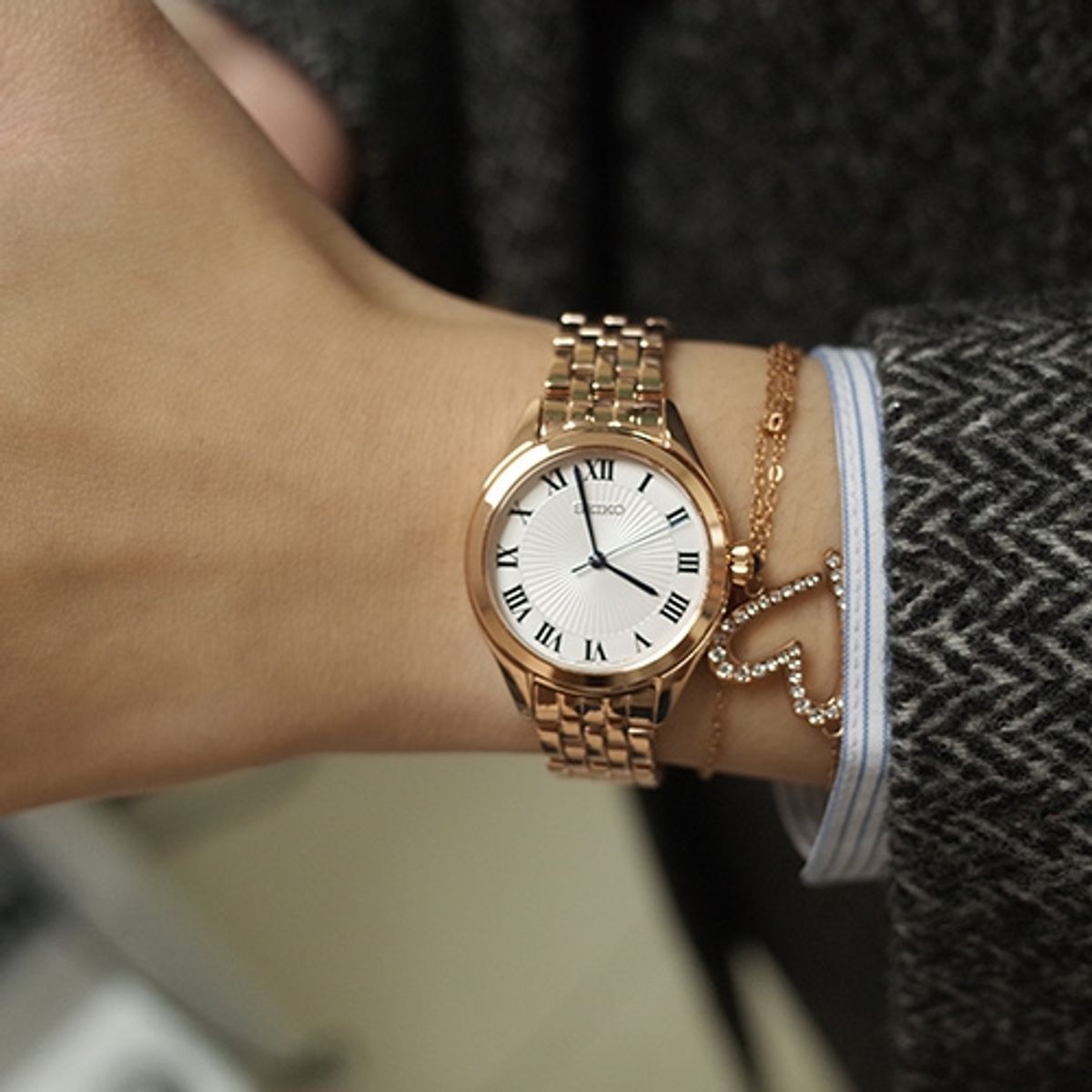 SEIKO - Reloj Seiko Classic para mujer SUR332P1_.