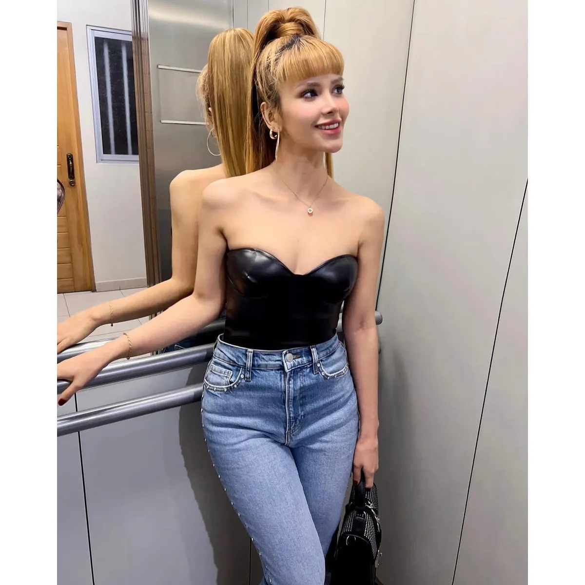 KATE LARRAIN - Top corsetero de piel Fergie