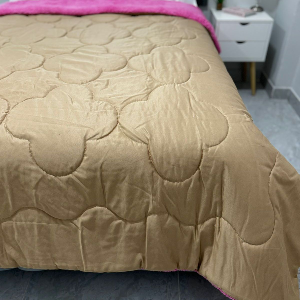 NANCY'S COLLECTION - Edredón Liso Acolchado Con Sherpa Nancy´s 1.5 Plz