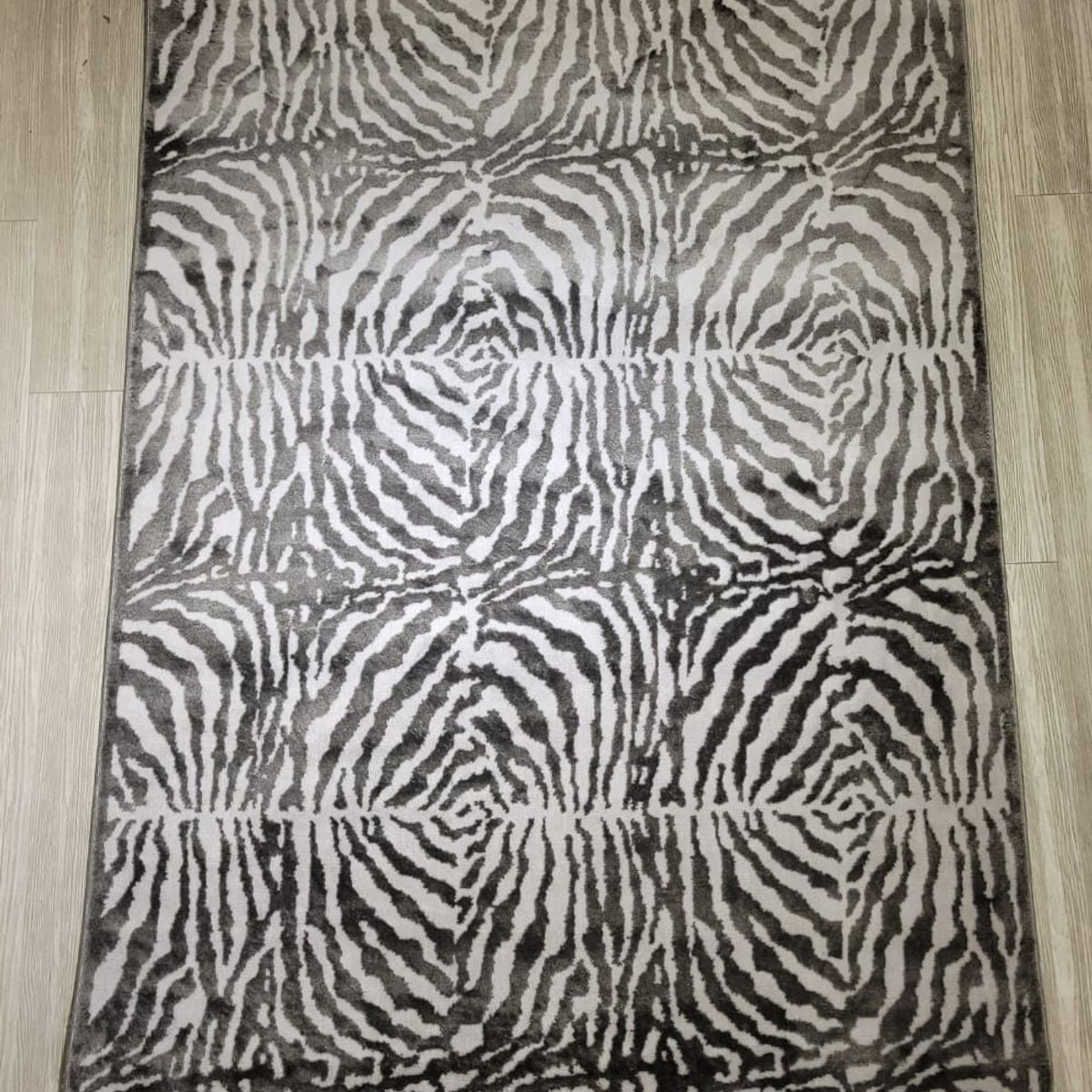 GENERICO - ALFOMBRA MODERNA DE PELO CORTO FORMATO 1.40 X 2.00