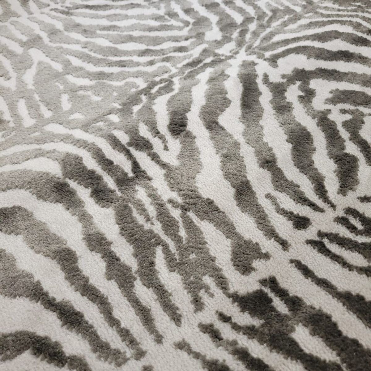 GENERICO - ALFOMBRA MODERNA DE PELO CORTO FORMATO 1.40 X 2.00