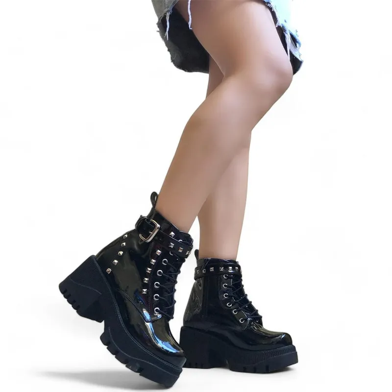 GENERICO - Botin Mujer Rock Piedras Taco 5 Charol 2086L-60 Color Negro